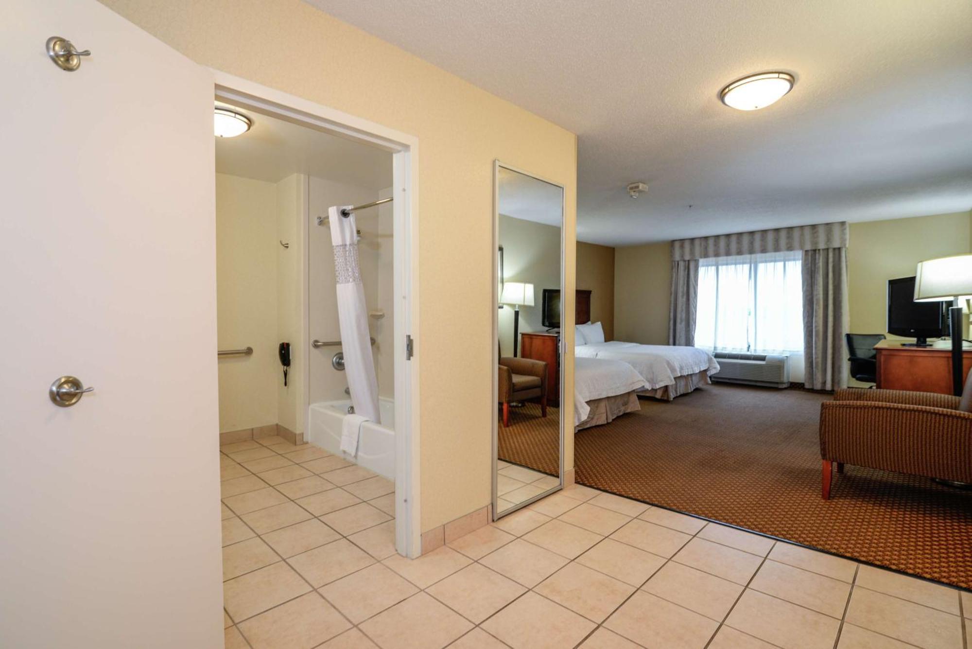 Hampton Inn&Suites Detroit/Chesterfield Eksteriør billede